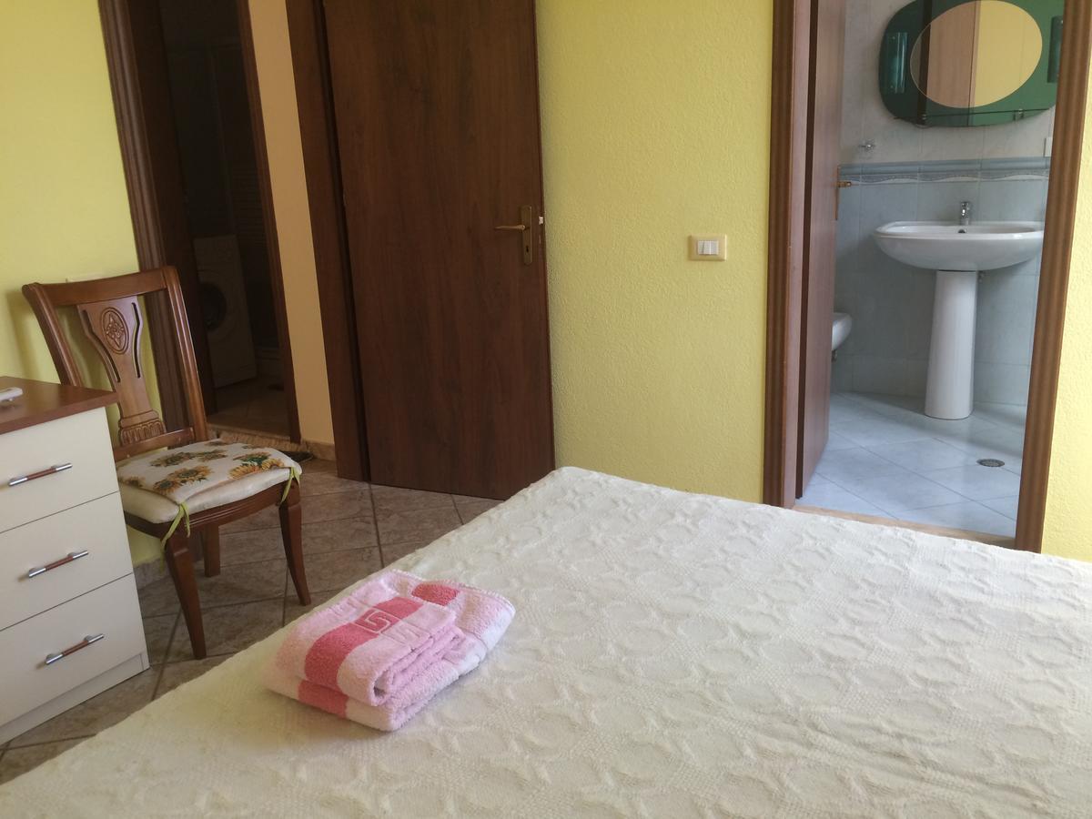Friends House Bed & Breakfast Tiran Dış mekan fotoğraf