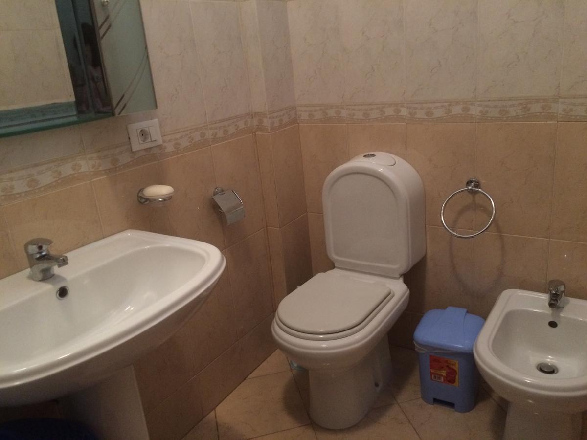 Friends House Bed & Breakfast Tiran Dış mekan fotoğraf
